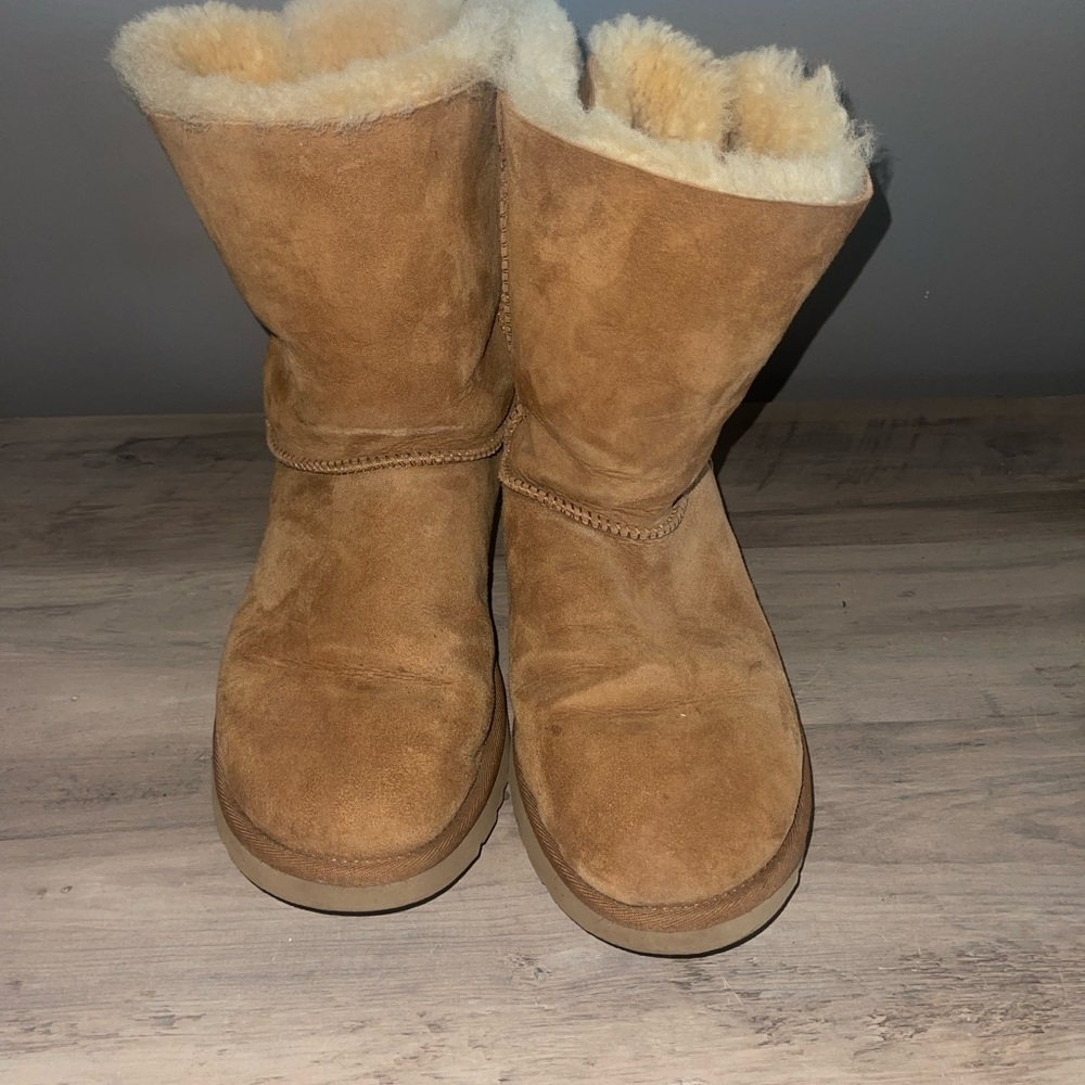 Tan Shearling-Lined Boots